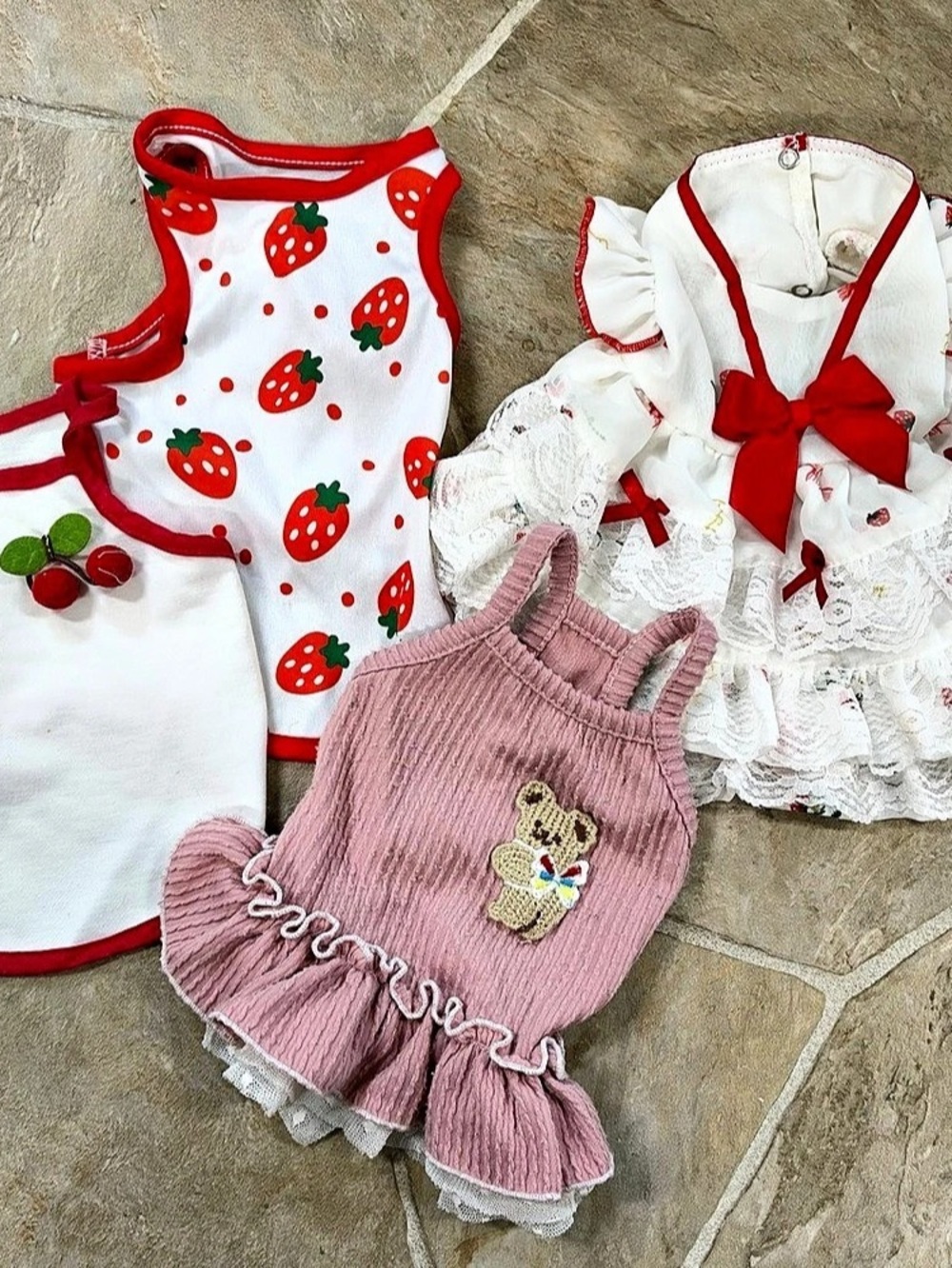 4-Piece Dog Clothing Set in White & Red Set #2